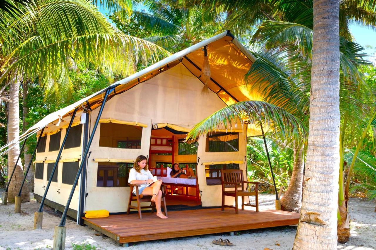 แบร์ฟุต มันตา ไอส์แลนด์ รีสอร์ต Hotel Drawaqa Island ภายนอก รูปภาพ