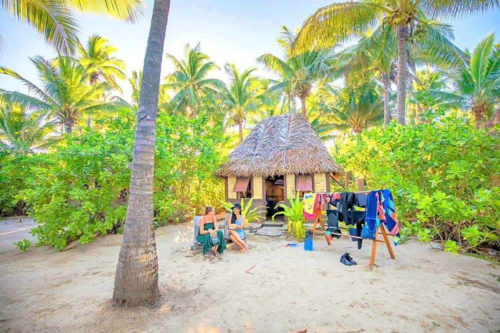 แบร์ฟุต มันตา ไอส์แลนด์ รีสอร์ต Hotel Drawaqa Island ภายนอก รูปภาพ