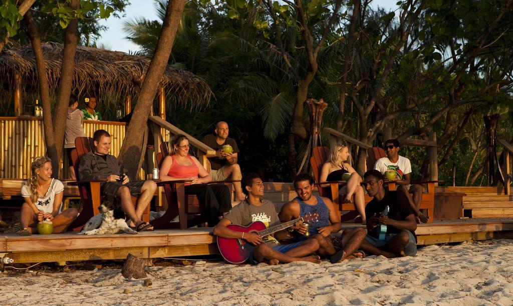 แบร์ฟุต มันตา ไอส์แลนด์ รีสอร์ต Hotel Drawaqa Island ภายนอก รูปภาพ